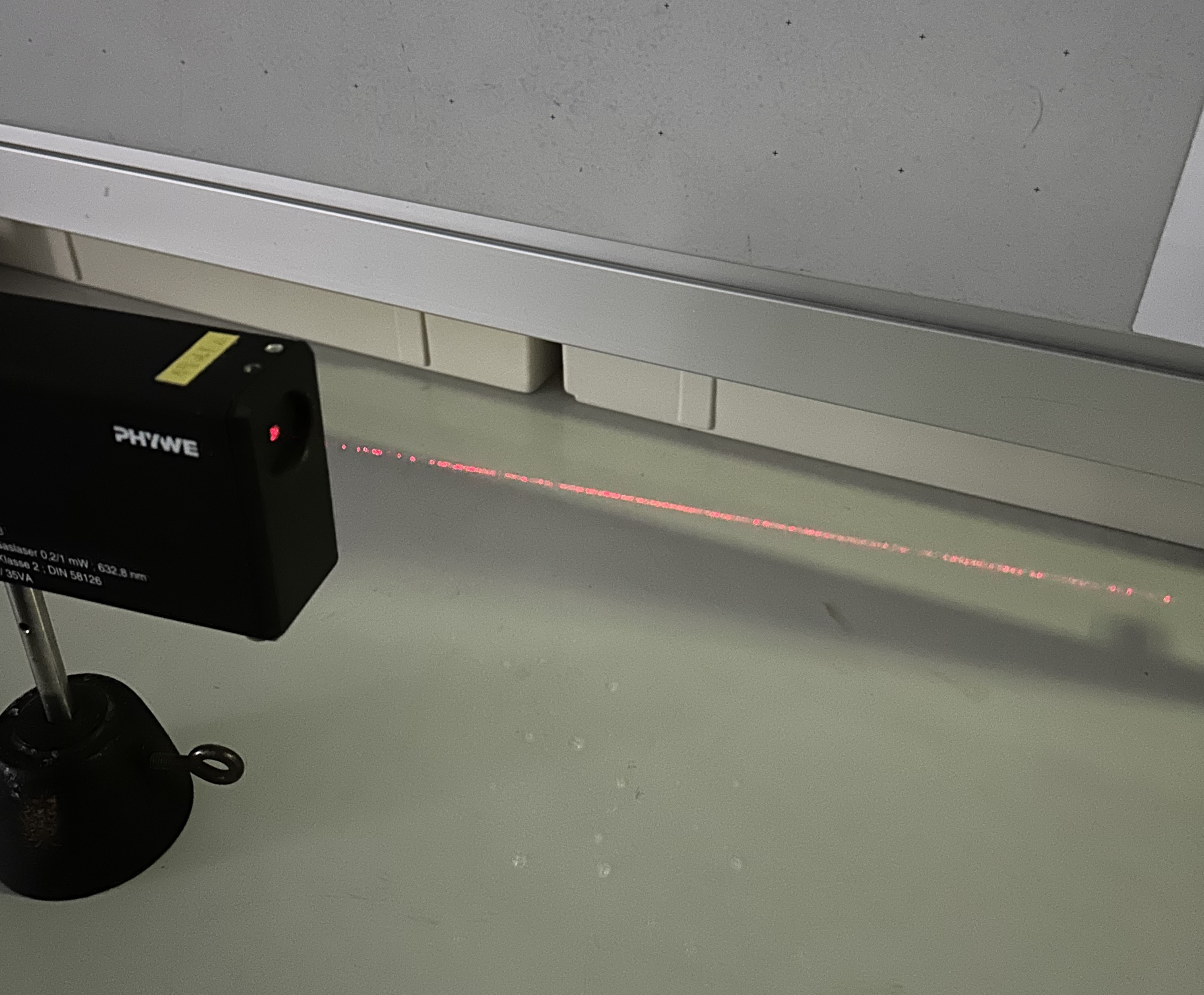 Laser sichtbar machen
